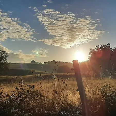 Gite Les Nouvelles Filles De La Campagne Jumilhac-le-Grand Exterior foto